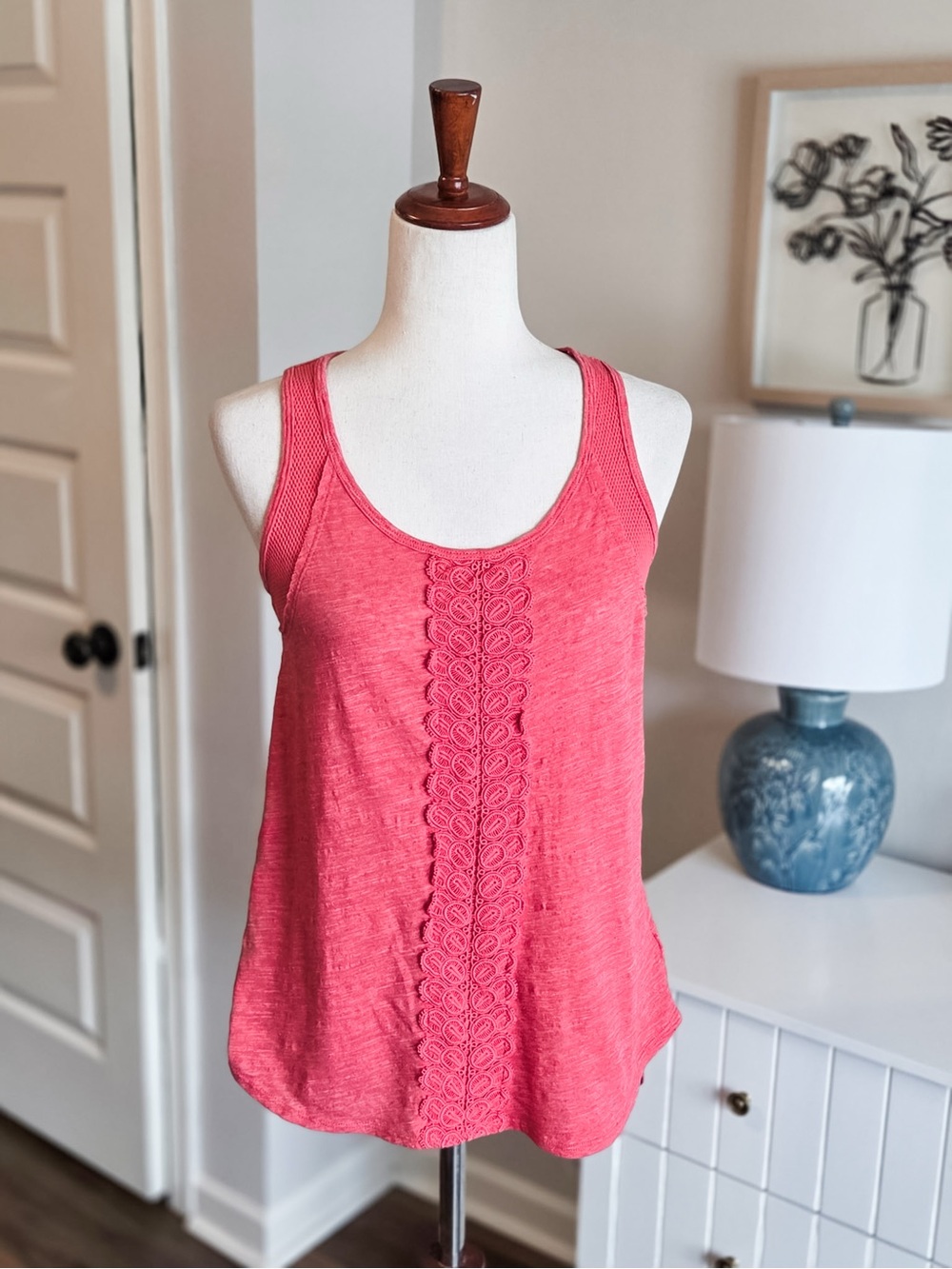 Women’s Coral Lace-Trim Tank Top